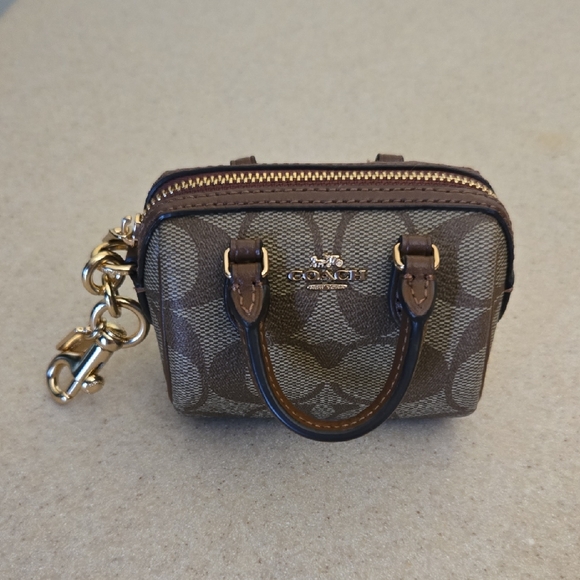 Mini Coach Purse Keychain - Picture 1 of 8